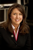 Traci Lee