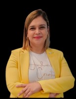 Amy  Palma Flores